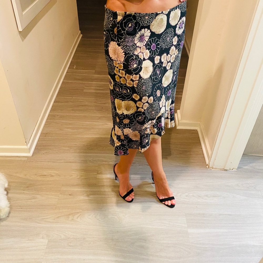 BCBG high-low flower pattern skirt